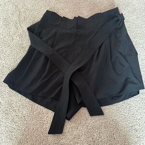 Women's Black Shorts athleta size 4